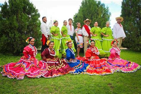 Bailarines De Danza Folcl Rica Representar N A Durango En Brasil