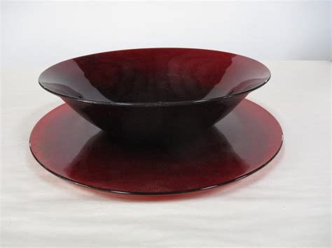 Ruby Red Glassware Set Large Bowl With Plate | EstateSales.org