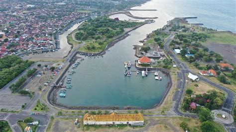 Pameran Lukisan ArtOS Nusantara Banyuwangi Hadirkan Karya Para