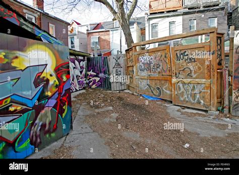 Kensington Market Toronto Graffiti Stock Photo - Alamy