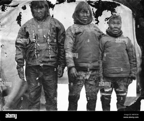 Inuit Woman Black And White Stock Photos And Images Alamy