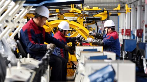 Chinas Factory Activity Contracts Unexpectedly In July Amid Covid