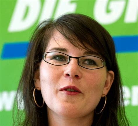 Annalena Baerbock So sah Deutschlands Außenministerin mit 28 aus