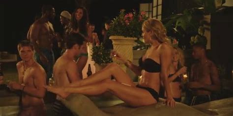 Alexis Knapp sexy Megan Stevenson nude Cavemen Alexisï