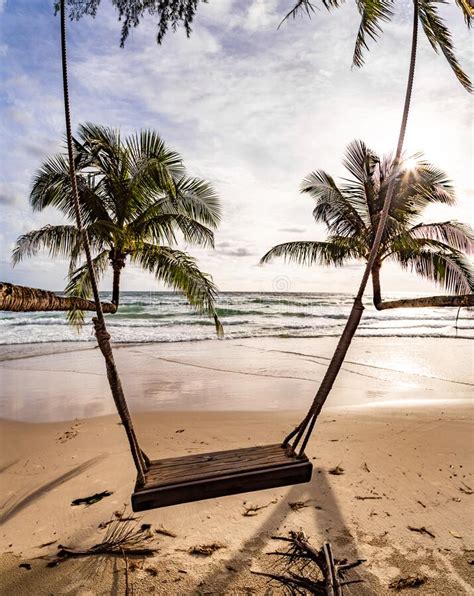 Playa Klong Chao Y Sus Palmeras Dobles En Koh Kood Trat Tailailand Foto