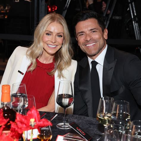 Kelly Ripa Makes Lingerie Reveal On LIVE As She Gets Candid About Body HELLO