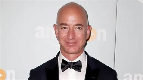 Jeff Bezos Biography Amazon Founder Blue Origin Founder