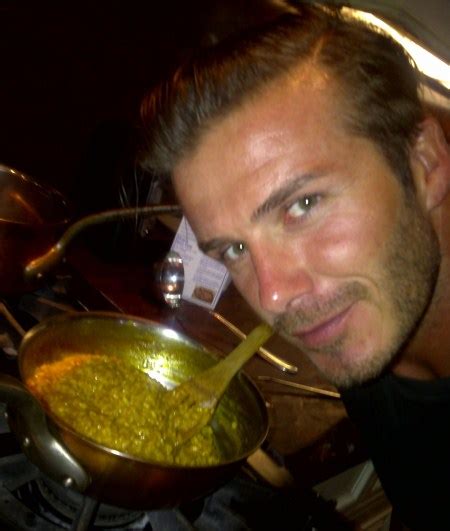 David Beckham Takes on Cooking Duties | Celeb Baby Laundry