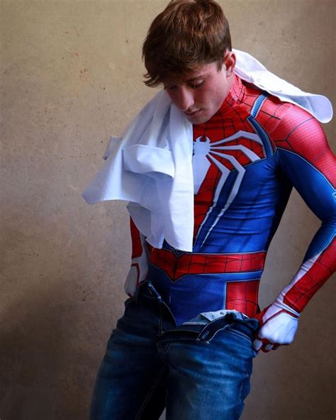 Pin By Sumeroo 18 On Hhdet Spiderman Costume Spiderman Cosplay