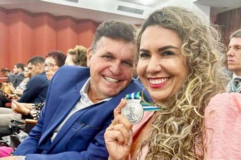 Prefeita Cordélia Torres recebe medalha do Tribunal de Justiça da BA