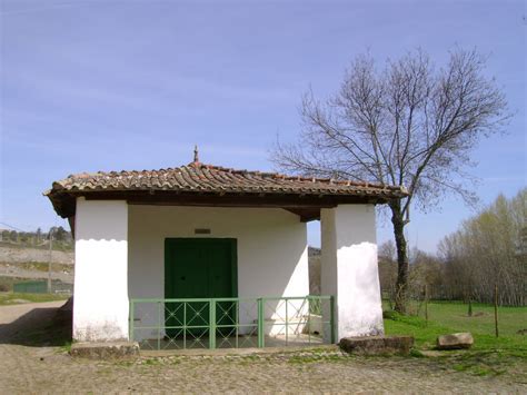 Capela De S O Roque Bragan A All About Portugal