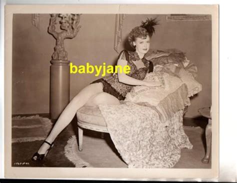 Martha Stewart Original 8x10 Photo Showgirl Pinup 1948 Are You With It