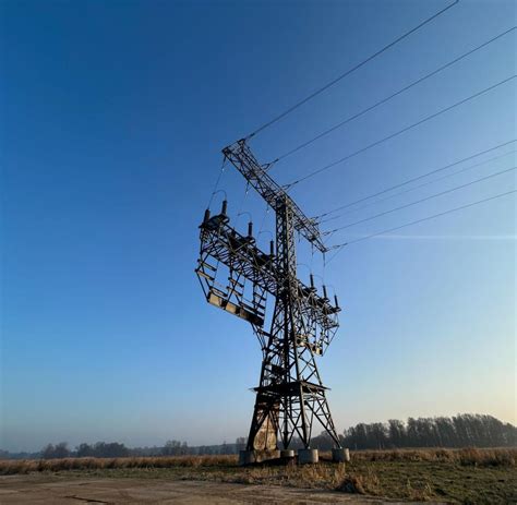 Tesla Werk In Gr Nheide Strommast Reparatur Nach Anschlag Kostete Mehr