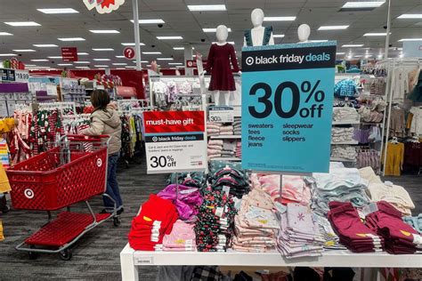 Retailers offer big deals for Black Friday but will shoppers spend? | Economy and Business | EL ...