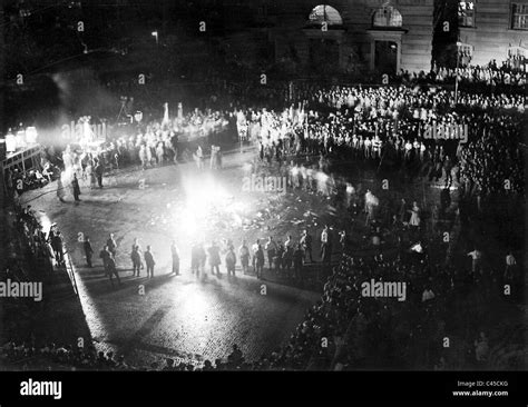 book burning nazis  res stock photography  images alamy