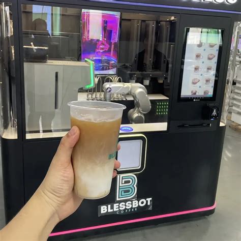 Automatic Coffee Robot Barista Ice Coffee Vending Robot