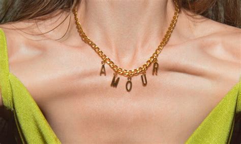 How To Choose The Perfect Necklace For Every Neckline Fashnfly