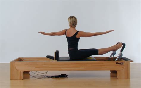 Pilates Tonifica Lupper Body Con Lo Stomach Massage Twist Sul