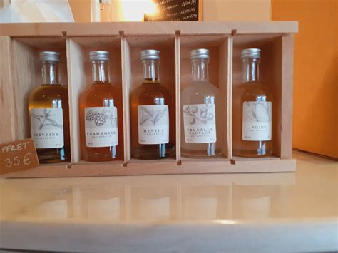 Coffret Cadeau De Liqueurs Artisanales Au Beurre De Thym