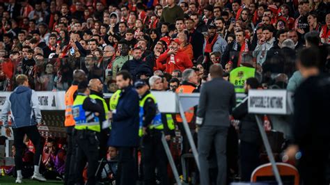 Roger Schmidt Fala Sobre Ambiente Tenso Na Luz Treinador Do Benfica D