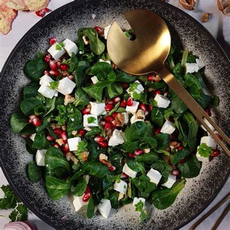 Granatapfel Salat Mit Feldsalat Waln Ssen Und Feta Ein Schneller