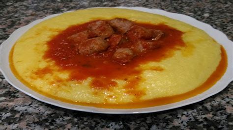 Ricetta Polenta Con Sugo Di Salsiccia Come Cucinare La Polenta Fatta