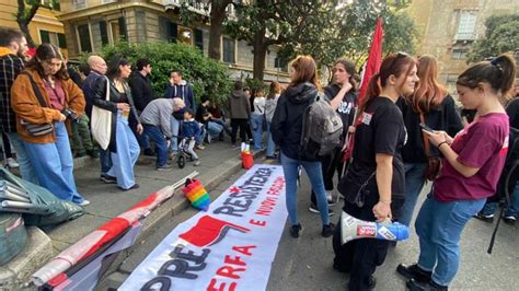 Resistenza Corteo Di Genova Antifascista Per Ricordare La Liberazione