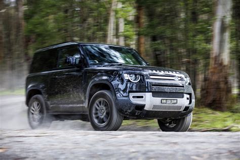 Land Rover Defender D S Review