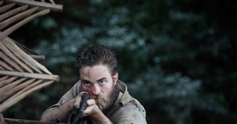 Robert And Kristen The Lost City Of Z 3 Nouvelles Stills Avec Robert Pattinson Aka Henry Costin