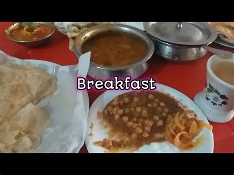 Breakfast Time Subha Ka Nashta Halwa Puri Famous Halwa Puri