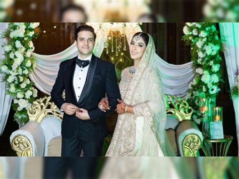 Ias Athar Aamir Khan And Doctor Mehreen Qazi Romantic Photos Mehreen