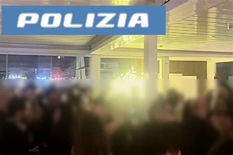 Discoteca Abusiva Nel Rooftop Di Un Hotel Al Lungomare Di Catania