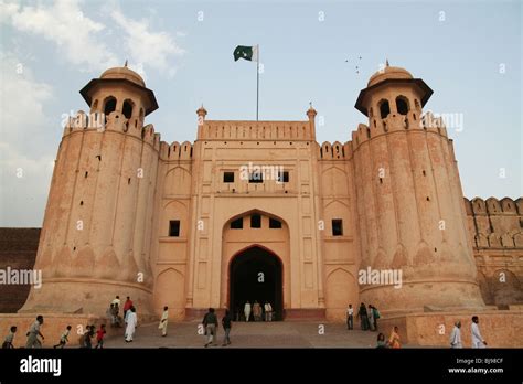 Building Fort Old Lahore Pakistan Punjab Stock Photo Alamy