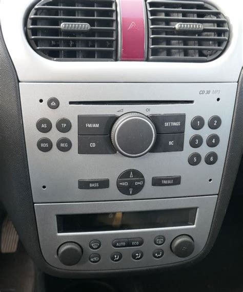 Opel Corsa Radioeinbauset 2 DIN für Lenkradfernbedienung 20042007