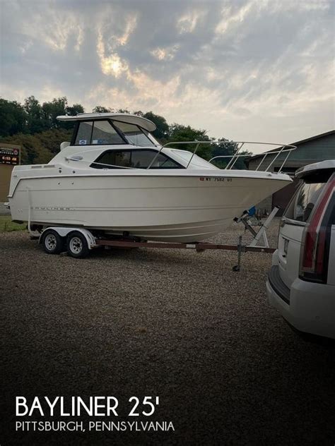 2003 25 Foot Bayliner Ciera Hard Top Power Boat For Sale In Plum Pa