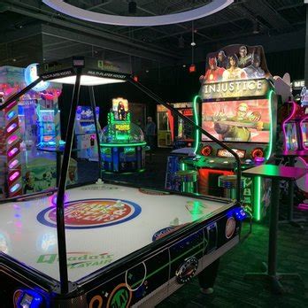 DAVE BUSTERS FRESNO Updated January 2025 529 Photos 596