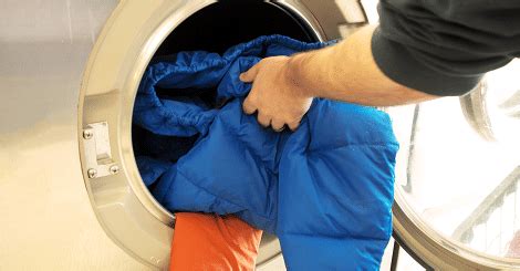 How to Wash a Down Jacket at Home | Aviv Service Today