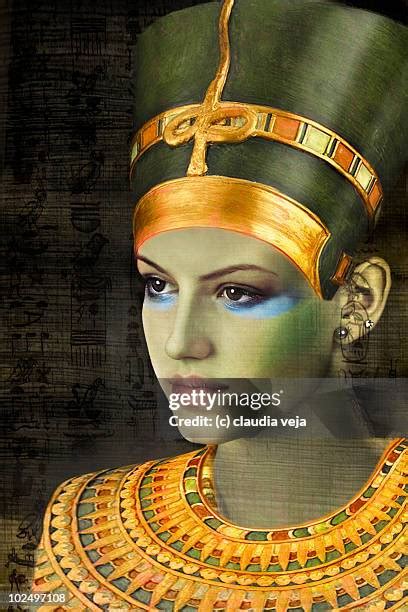 Egyptian Queen Statue Interpretation High Res Stock Photo Getty Images