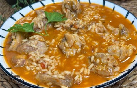 Arroz meloso con pollo al ajillo Recetas Fáciles Reunidas