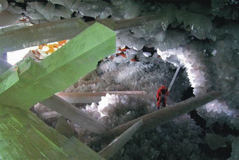 Wallpapers Unlimited: Crystal Cave in Mexico