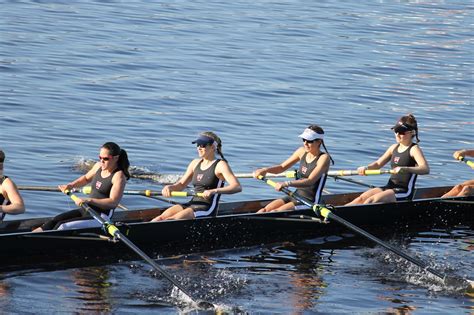 Mens And Womens Crew Teams Return To Action This Weekend Sports