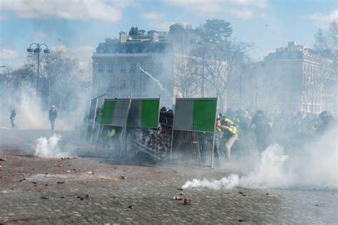 Gilets Jaunes Acte Xviii L Ultimatum On Behance