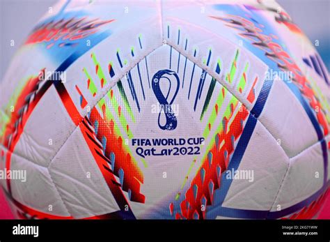 Milan Italie 20 novembre Le ballon officiel de match nommé Al