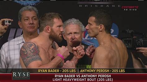 Ryan Bader E Anthony Perosh Passam Pela Pesagem Dos Meio Pesados Do UFC