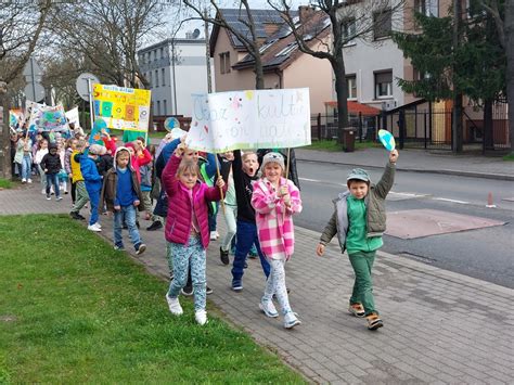 Mieci Segregujesz Ziemi Ratujesz Szko A Podstawowa Nr Im