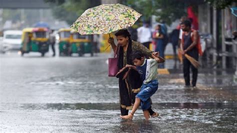 Yellow Alert For Delhi Issued By Imd Chennaionline