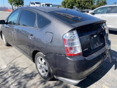 Toyota Prius Gray 2007 Half Full Price 1050000 In Boeng Salang