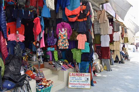 Souvenir Shopping in Nepal — Savvy Dispatches