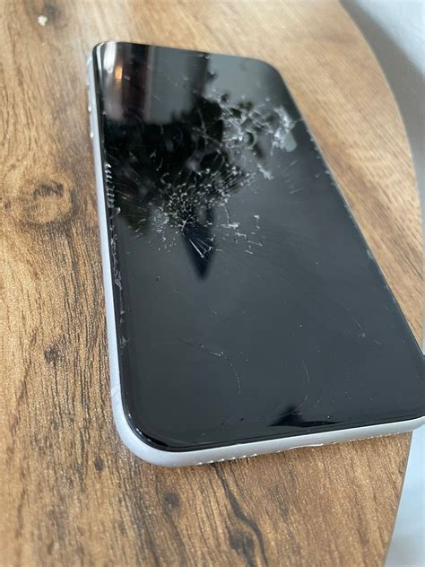 IPhone XR 64GB Knust Skjerm Foran Og Bak FINN Torget