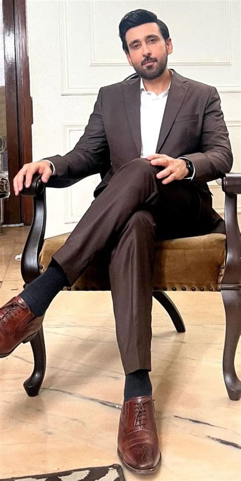 Pin By Ubbsi On Pakistani Celebrity Sreenshot Mens Dress Socks Best